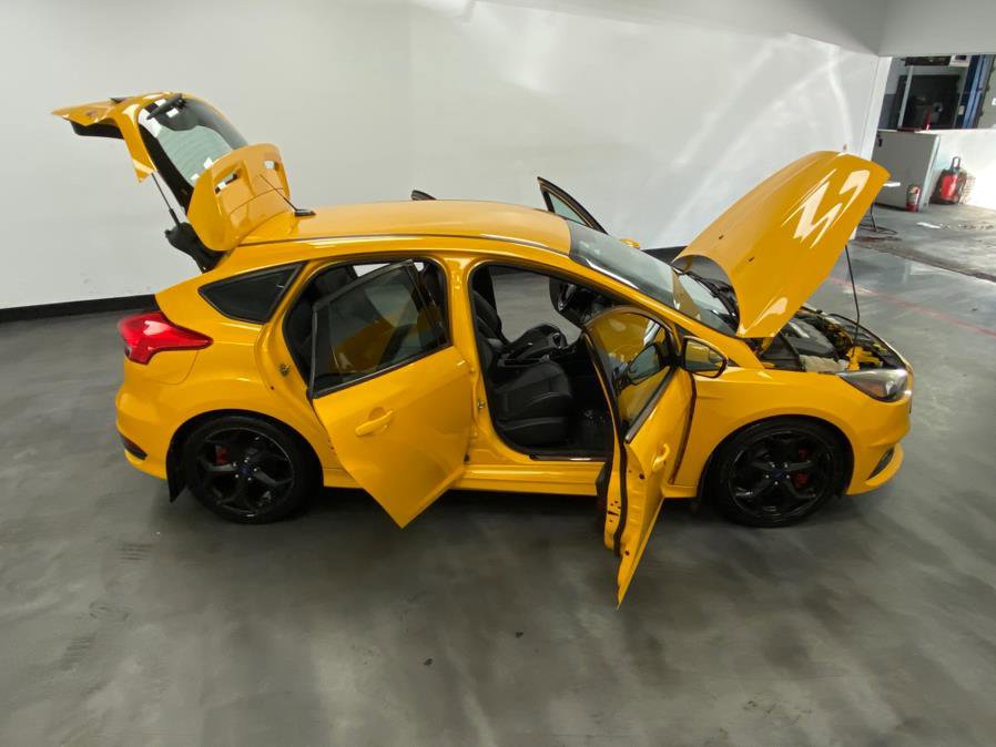 Used 2015 Ford Focus ST w/ Equipment Group 401A image 47