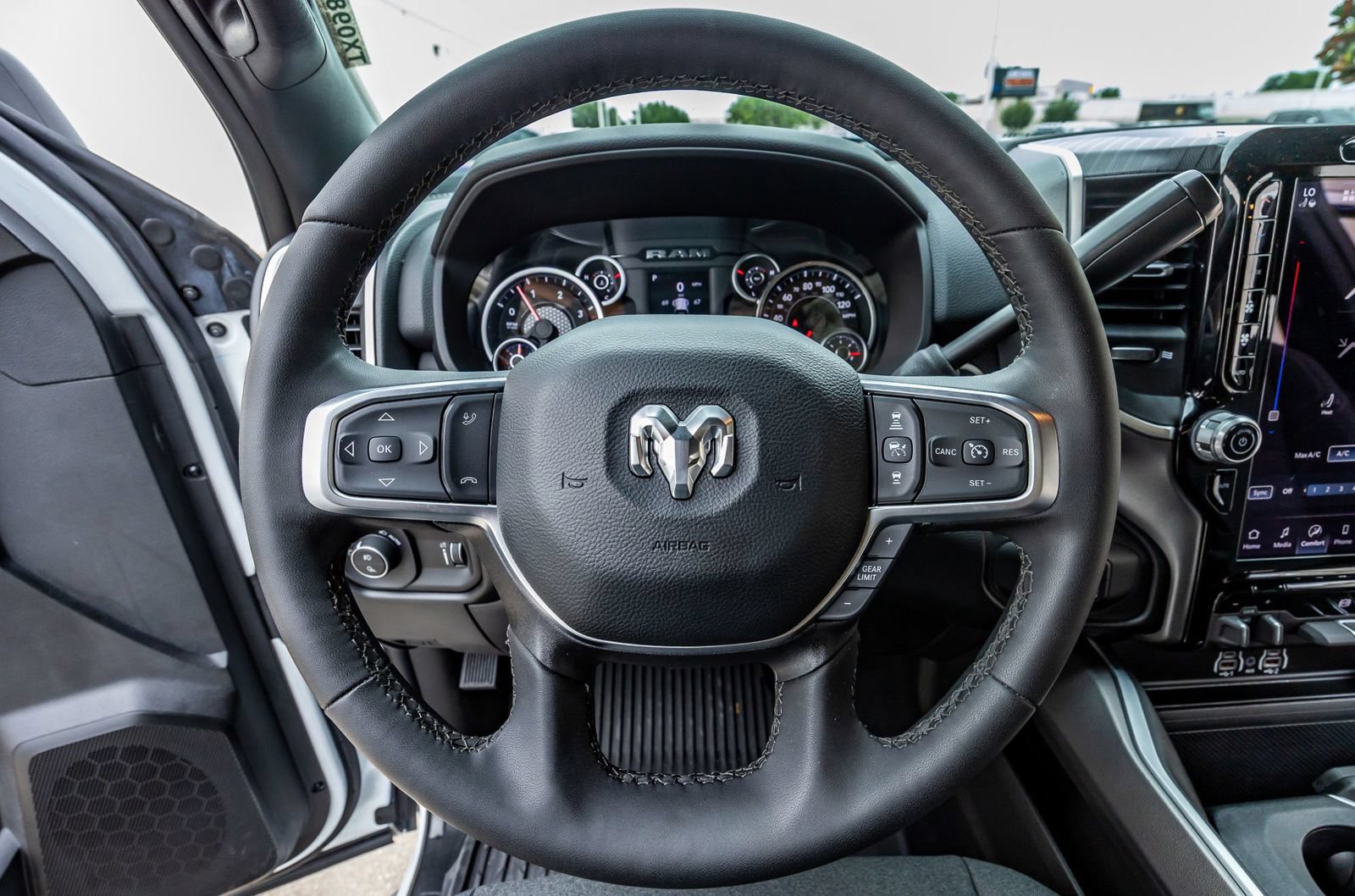Used 2026 RAM 3500 Lone Star AWD/4WD image 19