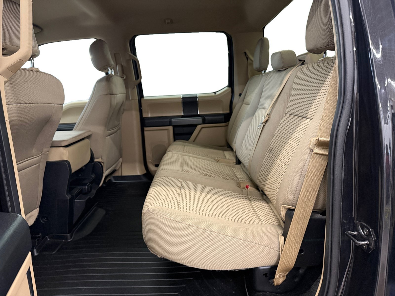 Used 2015 Ford F150 XLT AWD/4WD image 10
