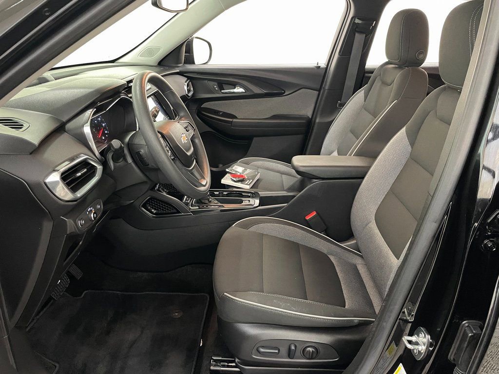 Used 2023 Chevrolet TrailBlazer LT w/ Convenience Package image 7