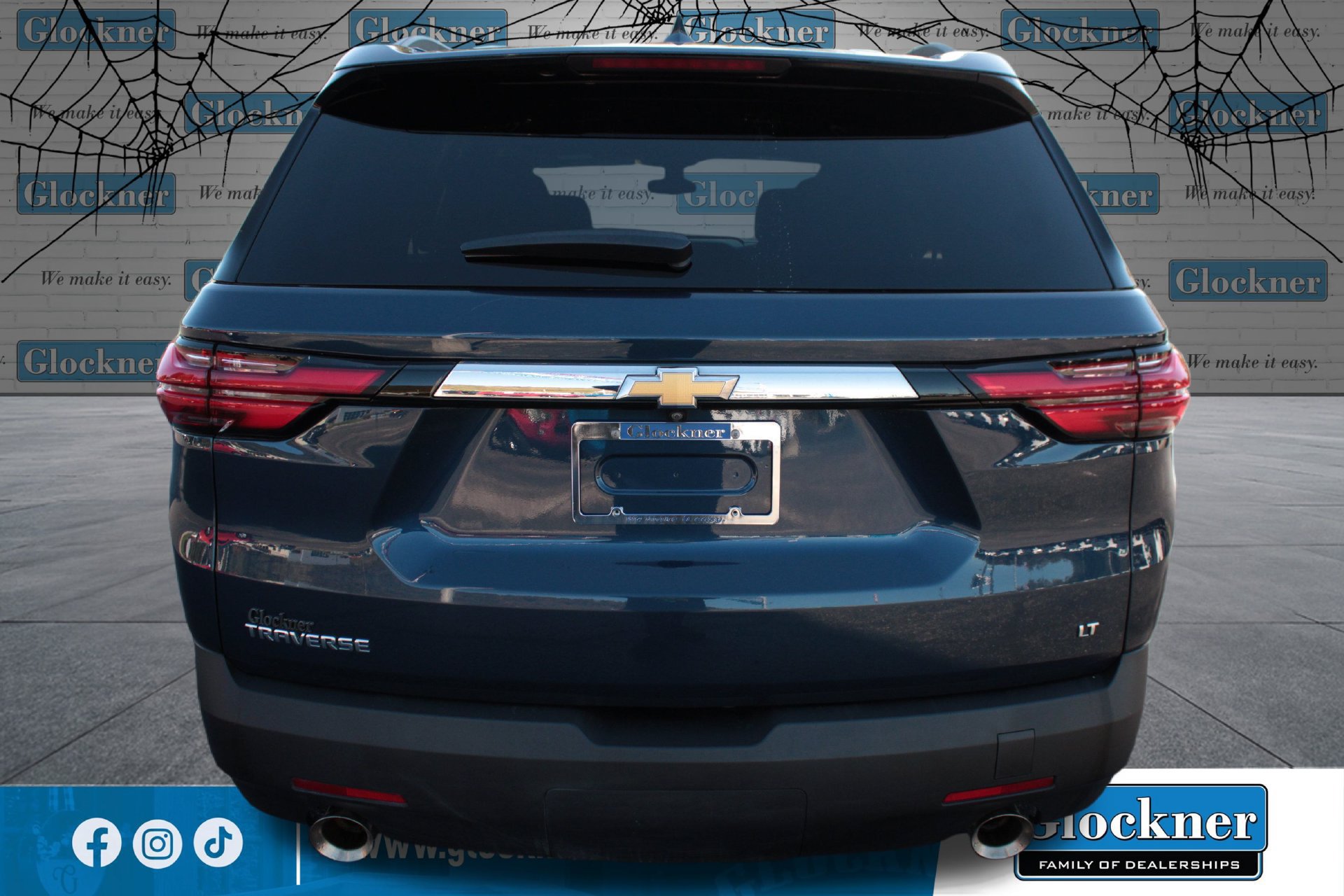 Used 2023 Chevrolet Traverse LT FWD image 7