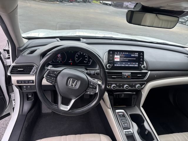 Used 2020 Honda Accord Touring image 12
