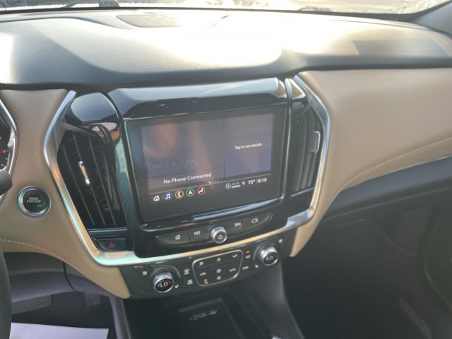 Used 2023 Chevrolet Traverse Premier FWD image 20