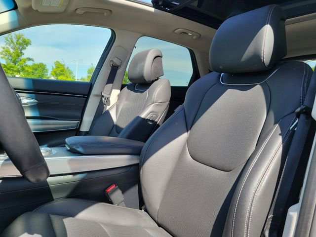 Used 2024 Genesis GV70 2.5T w/ Select Package AWD/4WD image 13