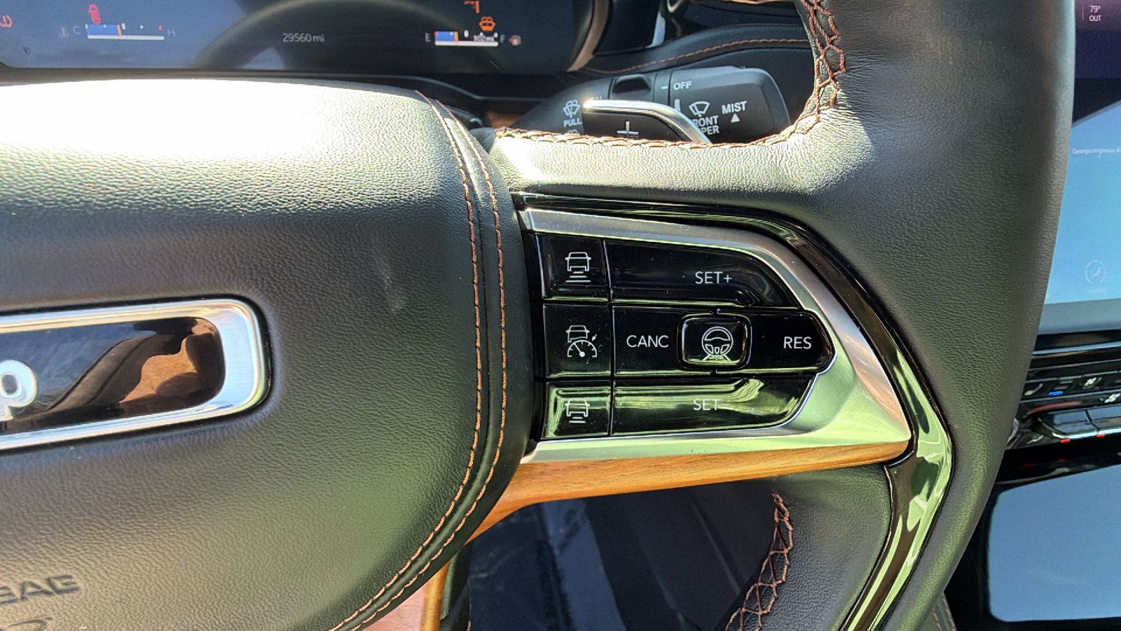 Used 2025 Jeep Grand Cherokee Summit AWD/4WD image 29