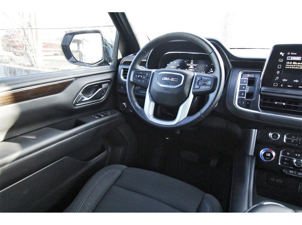 Used 2024 GMC Yukon XL SLE w/ Gmc Pro Safety Plus Package image 8
