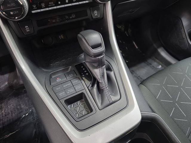 Certified 2023 Toyota RAV4 XLE AWD/4WD image 22