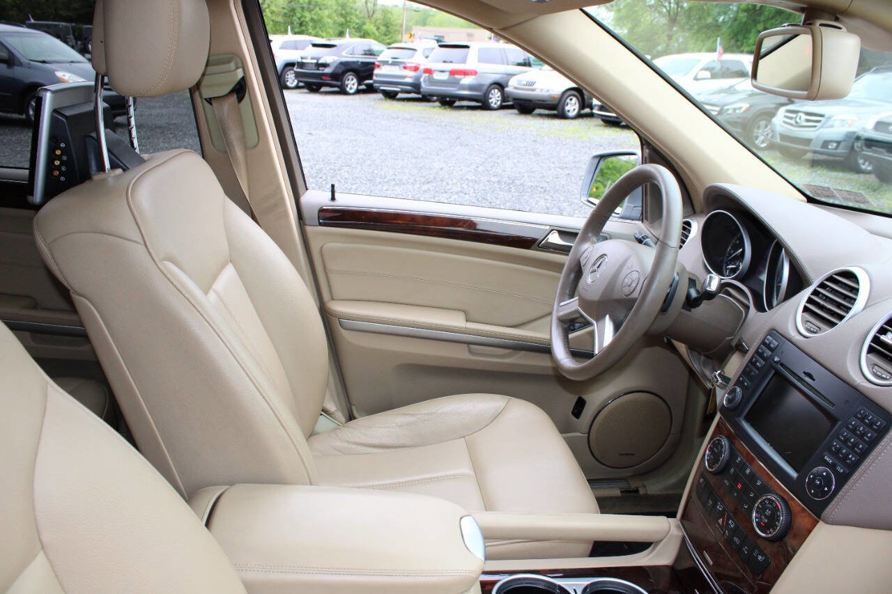 Used 2011 Mercedes-Benz GL 450 GL 450 4MATIC AWD 4dr SUV image 11