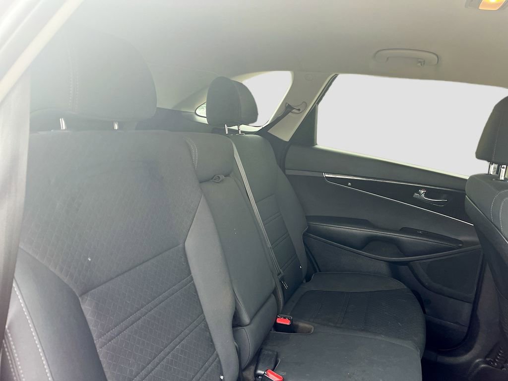 Used 2019 Kia Sorento S FWD image 26