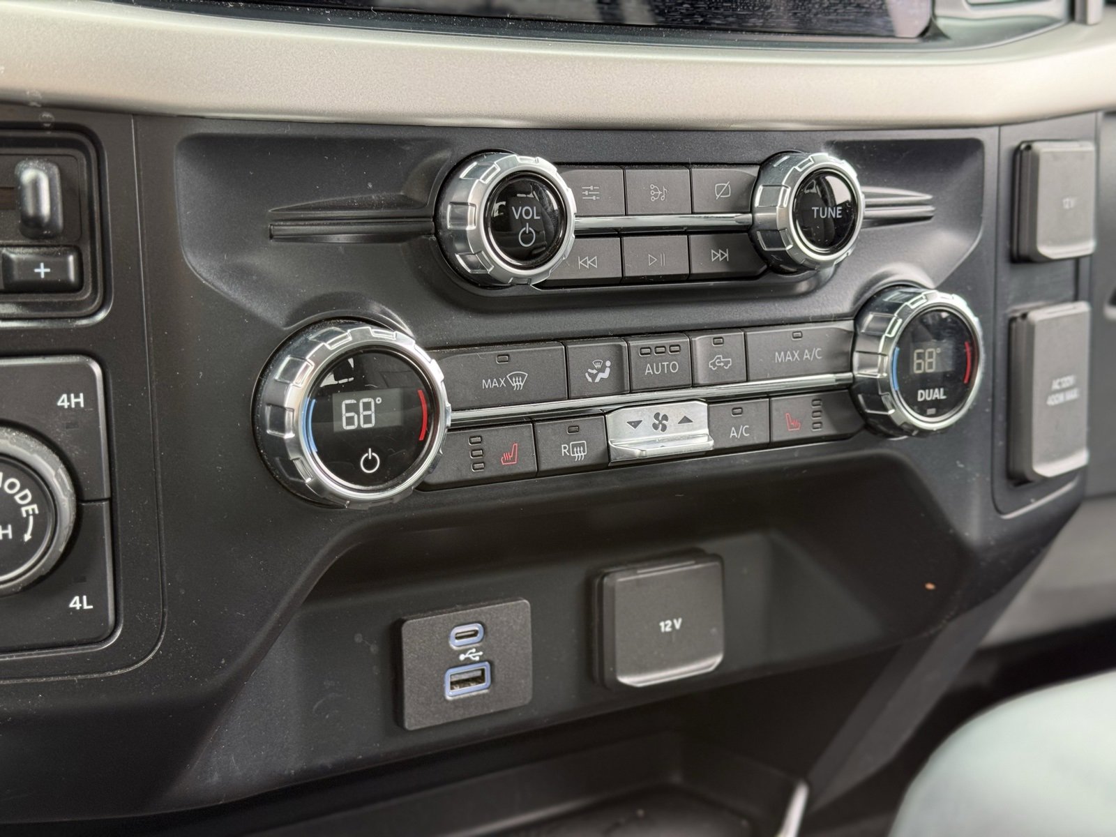 Used 2021 Ford F150 XLT w/ Equipment Group 302A High image 24