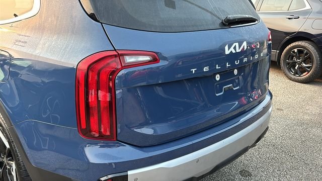 Used 2024 Kia Telluride S w/ S Sunroof Package FWD image 5