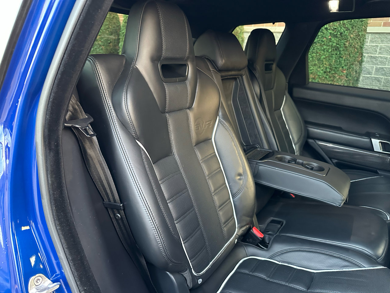 Used 2015 Land Rover Range Rover Sport SVR image 30