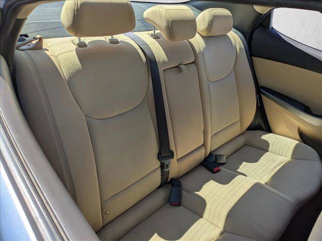 Used 2013 Hyundai Elantra GLS image 16