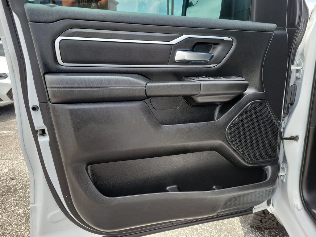 Used 2025 RAM 1500 Big Horn AWD/4WD image 8