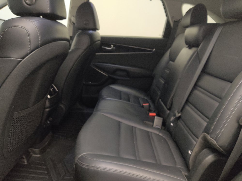 Used 2019 Kia Sorento SX FWD image 18