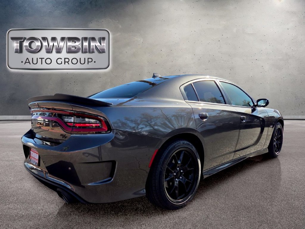 Used 2023 Dodge Charger R/T w/ Plus Group RWD image 4