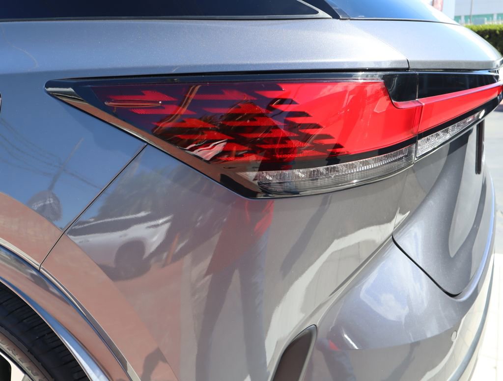 Used 2023 Lexus RX 350h image 18