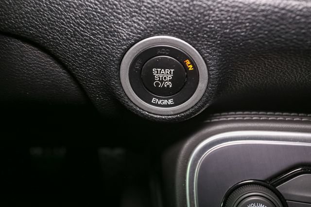 Used 2016 Dodge Challenger R/T Plus RWD image 29