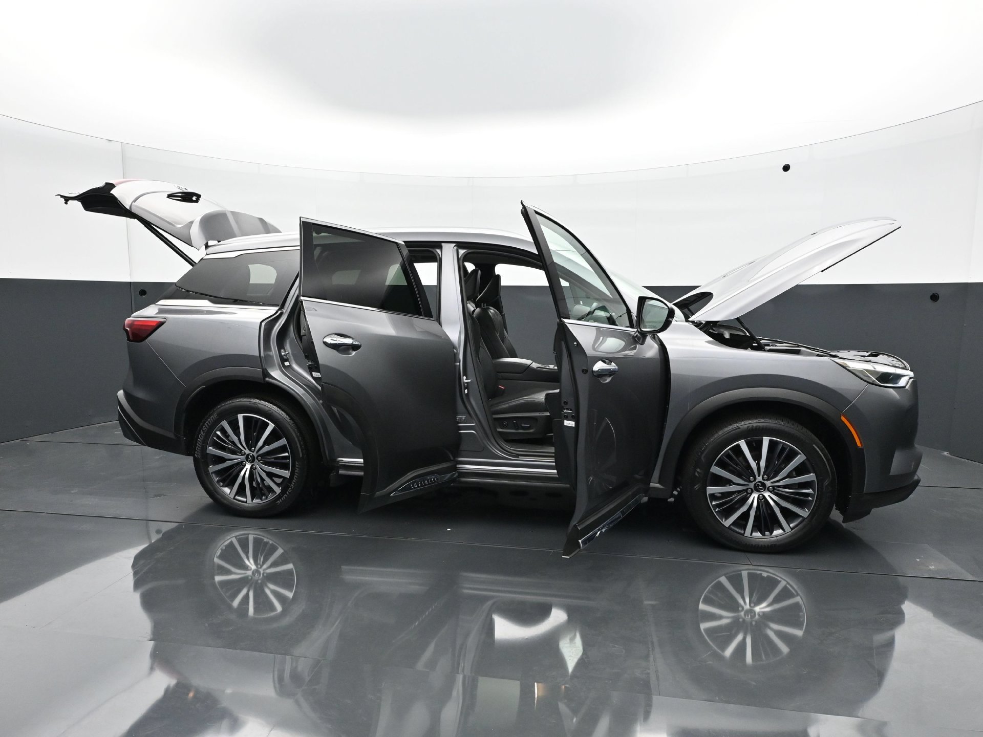 Used 2024 INFINITI QX60 Sensory AWD/4WD image 41