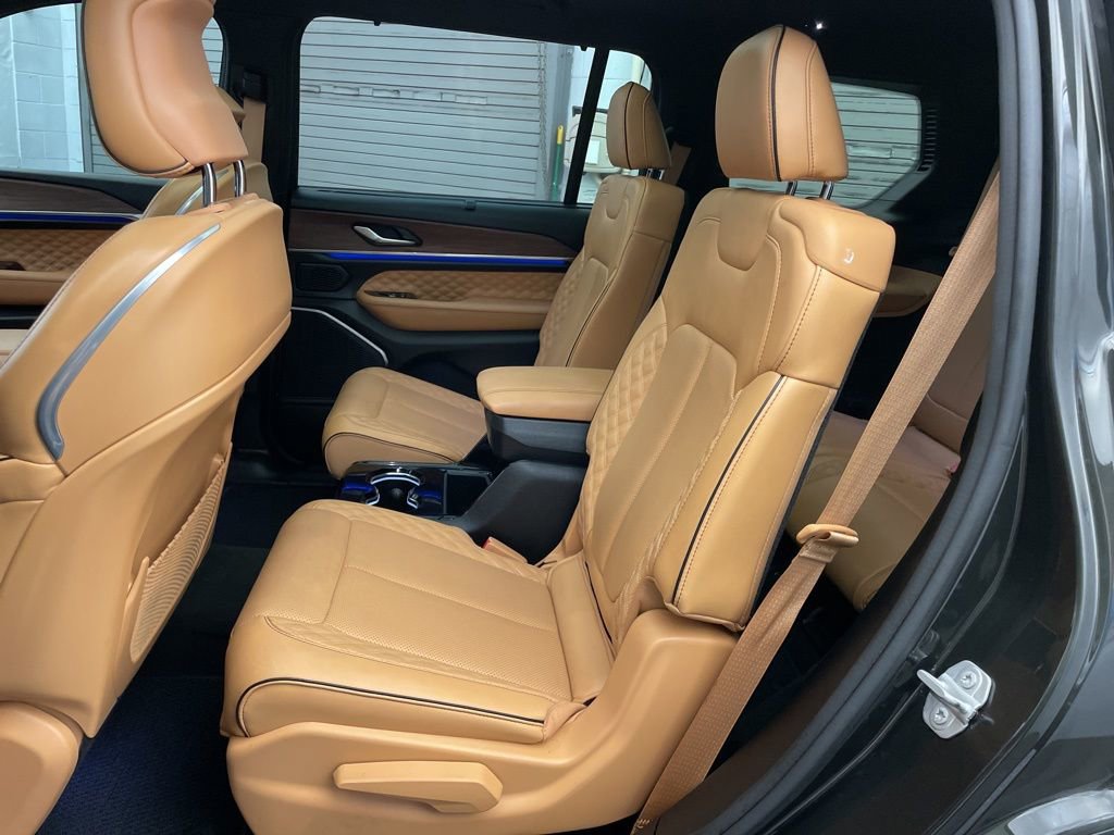 Certified 2022 Jeep Grand Cherokee L Summit w/ Advanced Protech Group IV AWD/4WD image 24