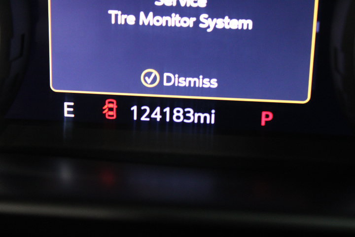 Used 2019 Chevrolet Silverado 1500 High Country w/ Technology Package AWD/4WD image 6