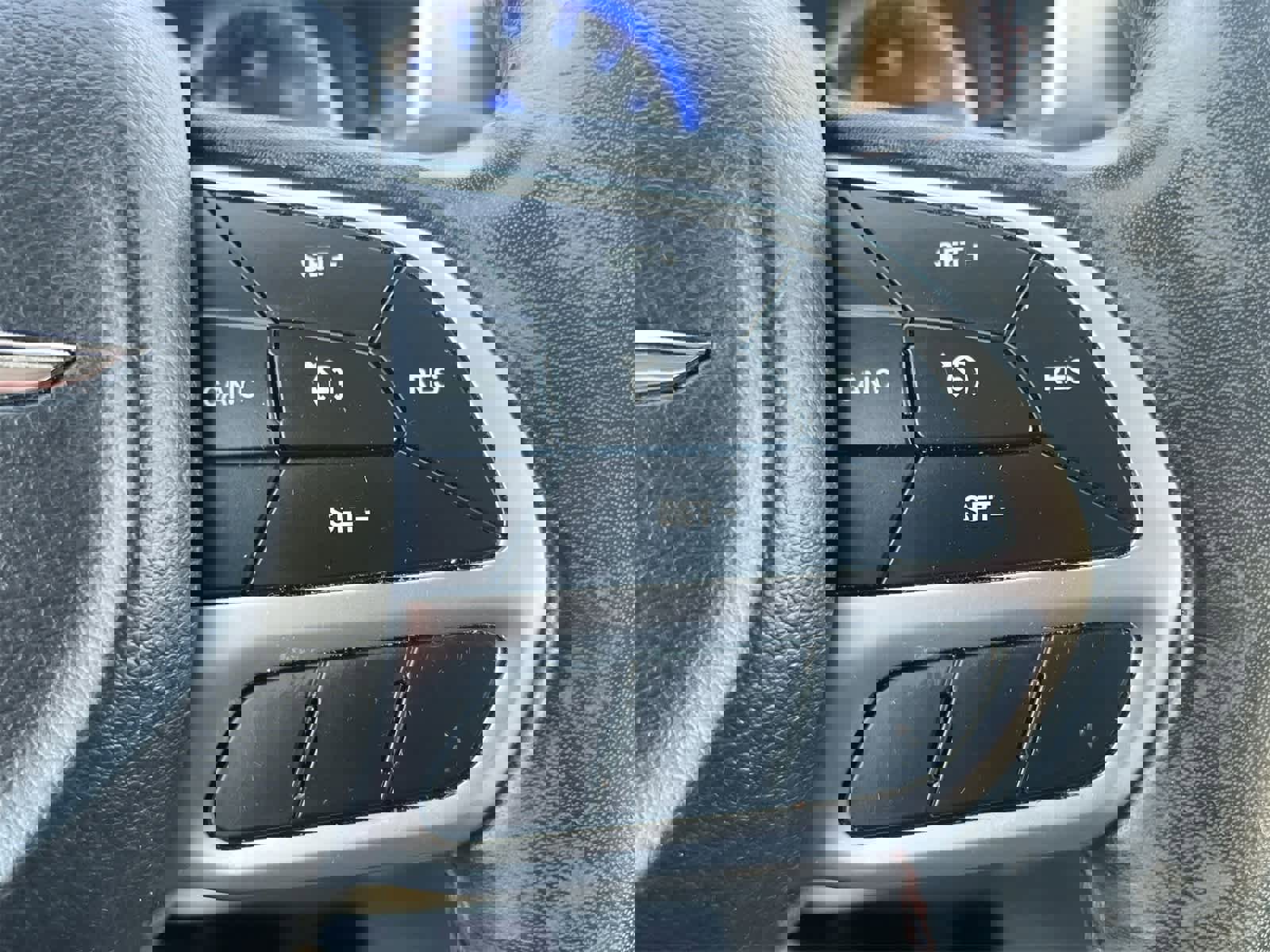 Used 2019 Chrysler Pacifica Touring-L image 25