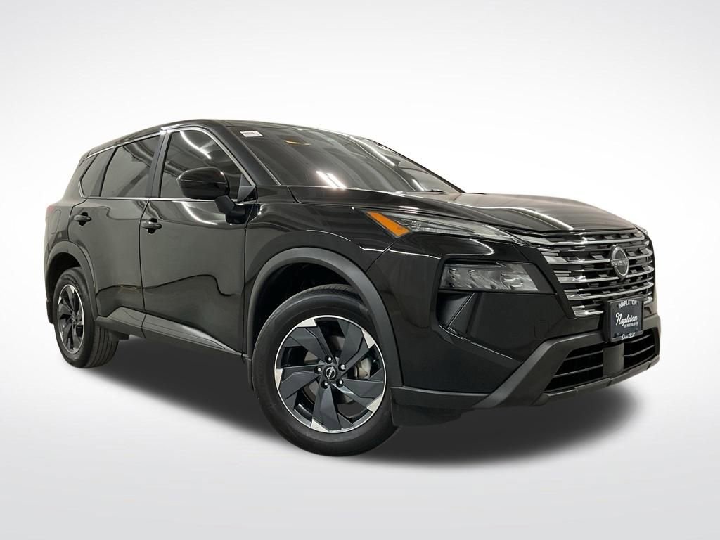 Used 2024 Nissan Rogue SV AWD/4WD image 4