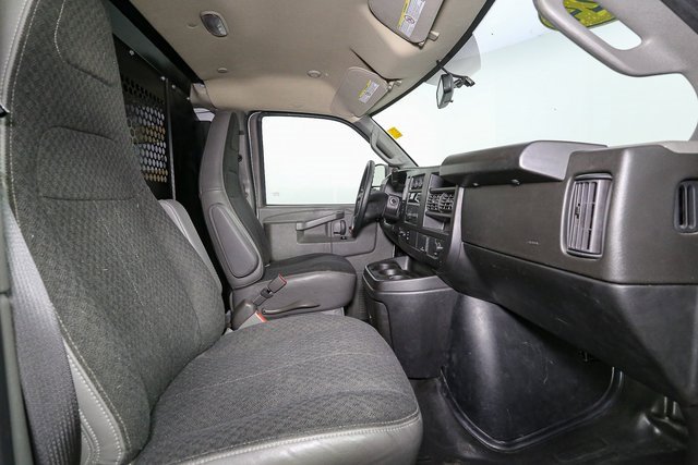 Used 2024 GMC Savana 2500 w/ Driver Convenience Package image 16