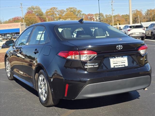 Used 2023 Toyota Corolla LE image 5