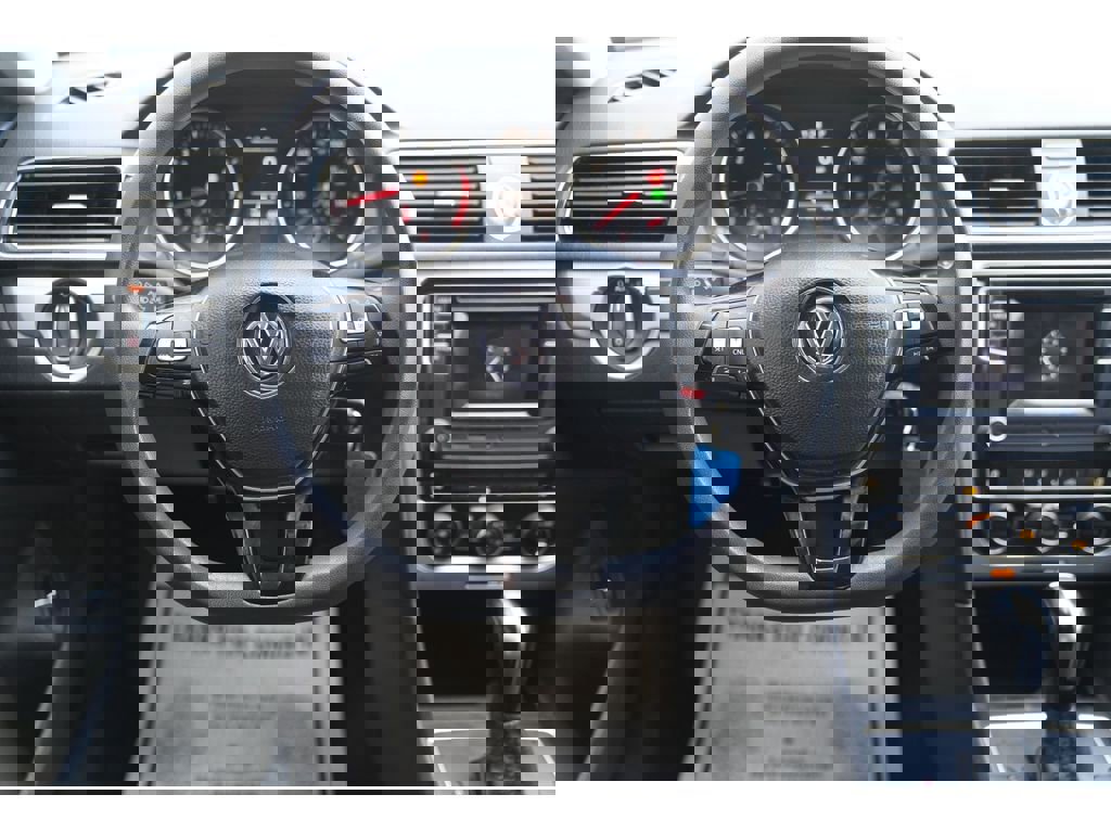 Used 2016 Volkswagen Passat 1.8T S image 13