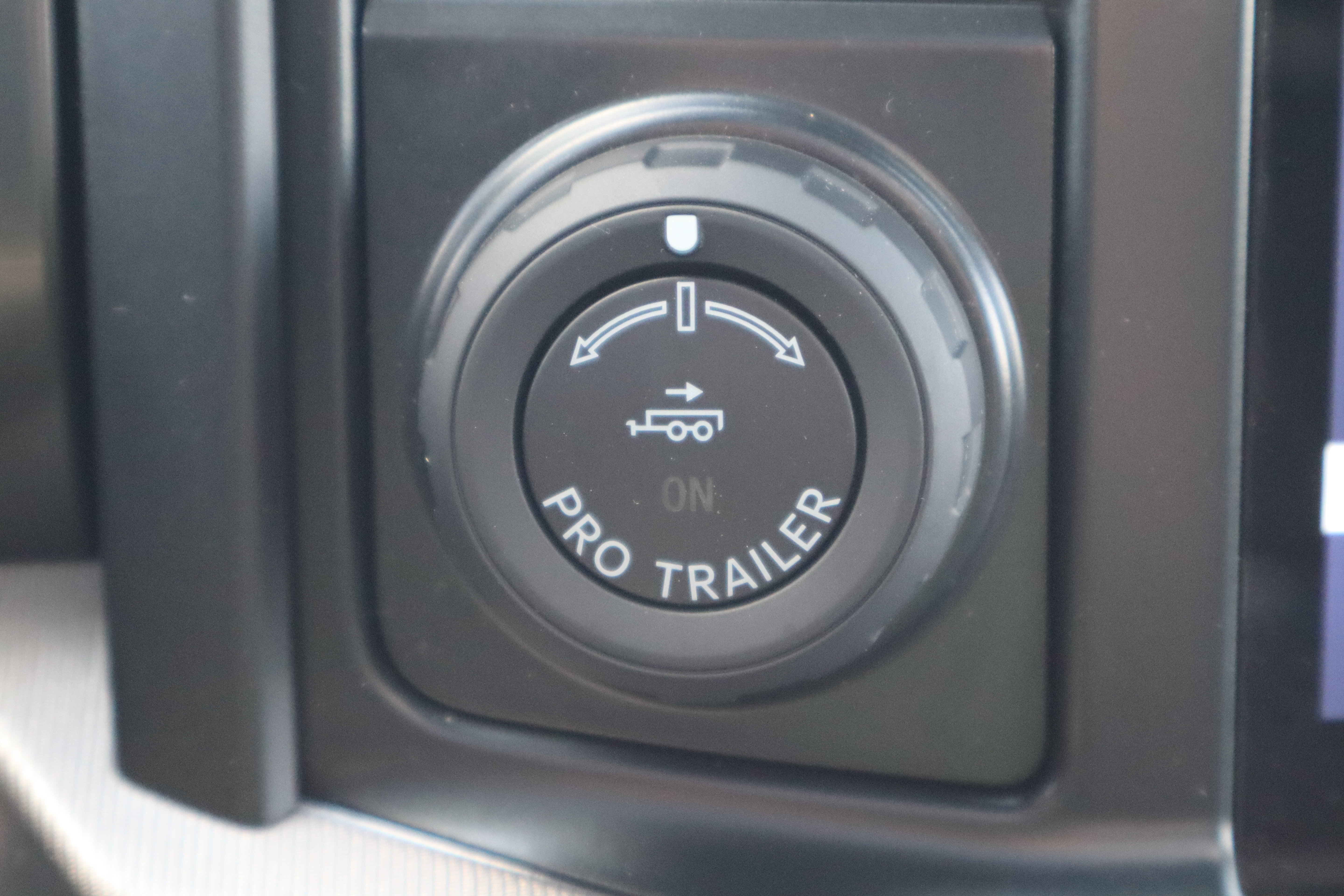 Used 2022 Ford F150 Raptor w/ Raptor 37 Performance Package AWD/4WD image 29