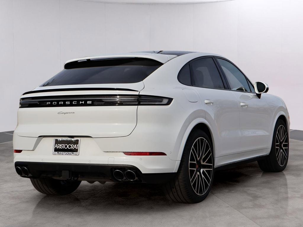 New 2026 Porsche Cayenne Coupe AWD/4WD image 8