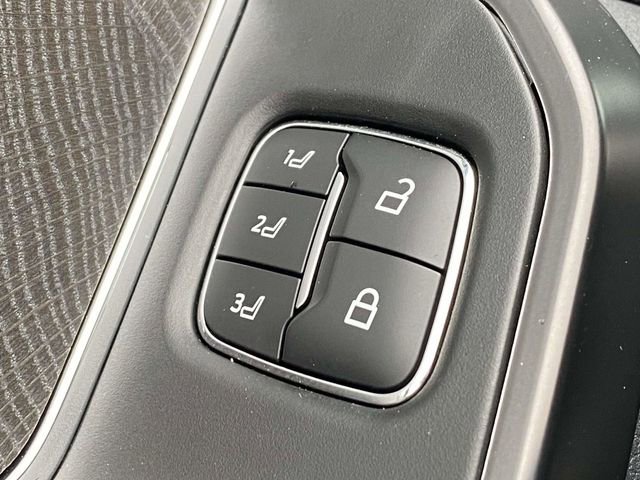 Certified 2024 Ford F250 Platinum image 24