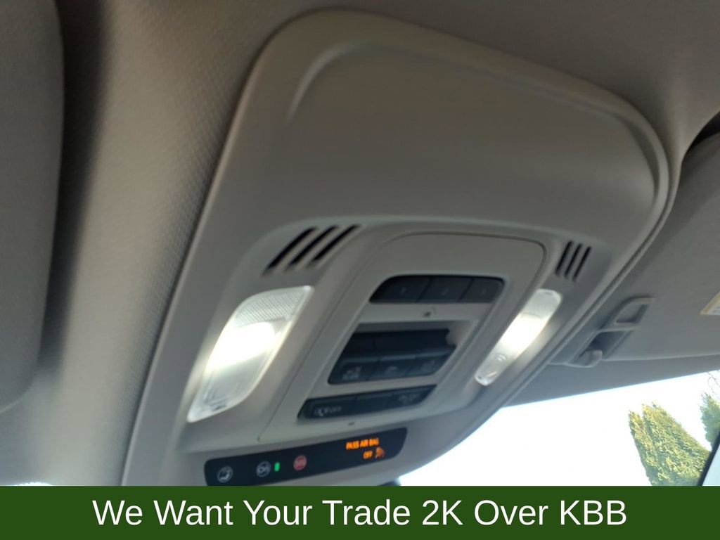 Used 2022 Buick Envision Essence w/ Technology Package II image 21