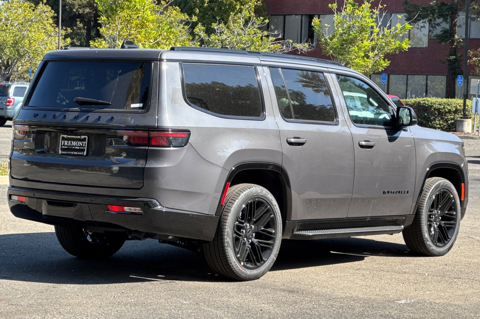 New 2025 Jeep Wagoneer Series II image 3