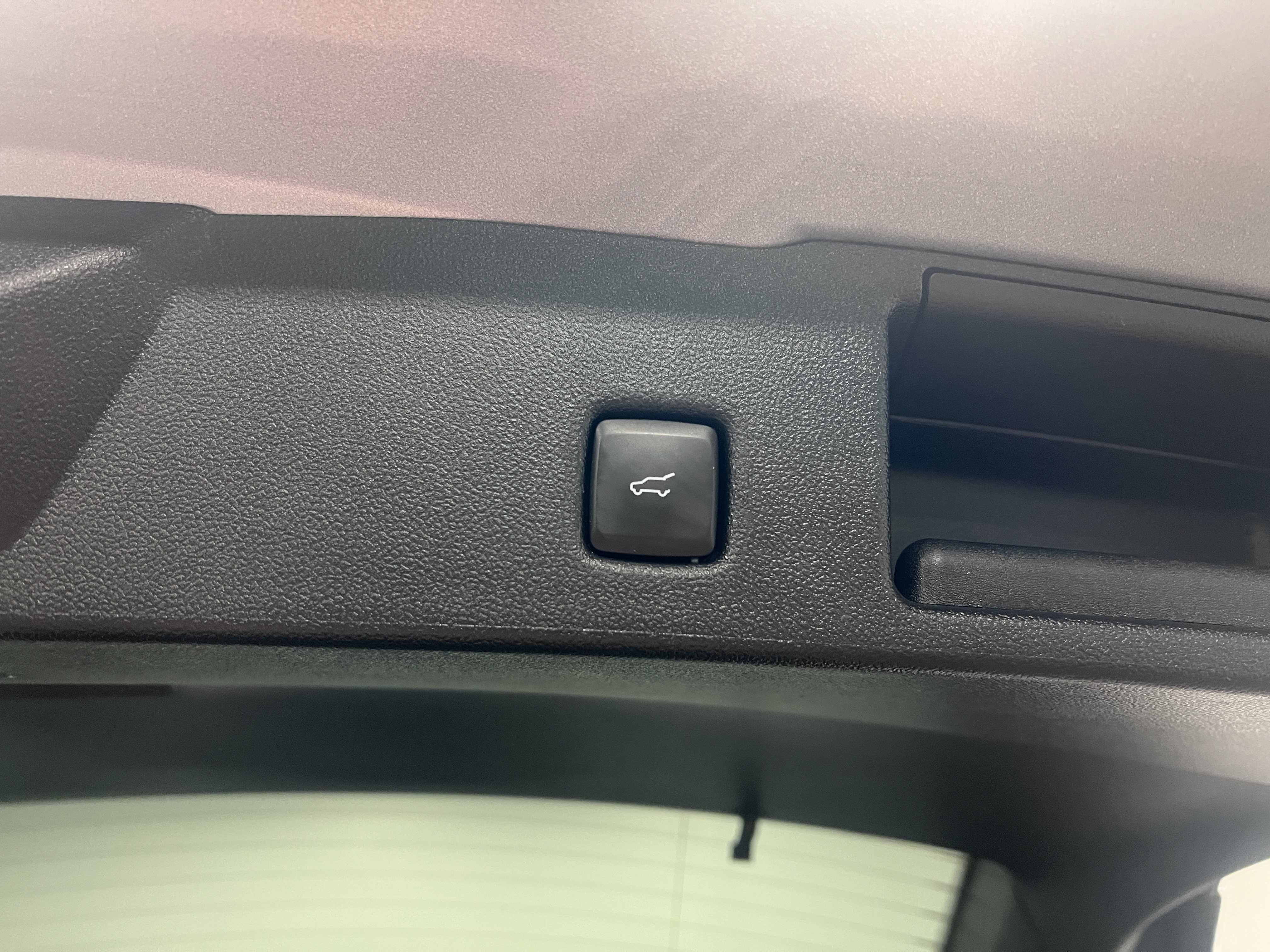 Used 2024 Ford Escape Platinum image 26