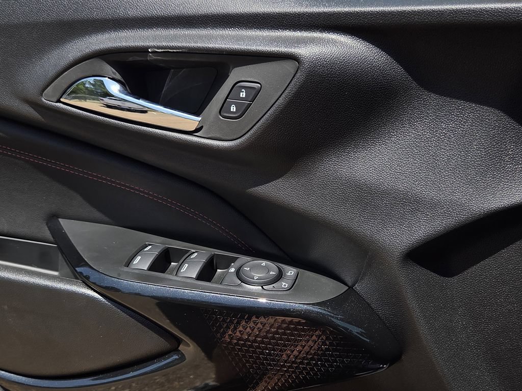 New 2026 Chevrolet Trax RS w/ Driver Confidence Package FWD image 18