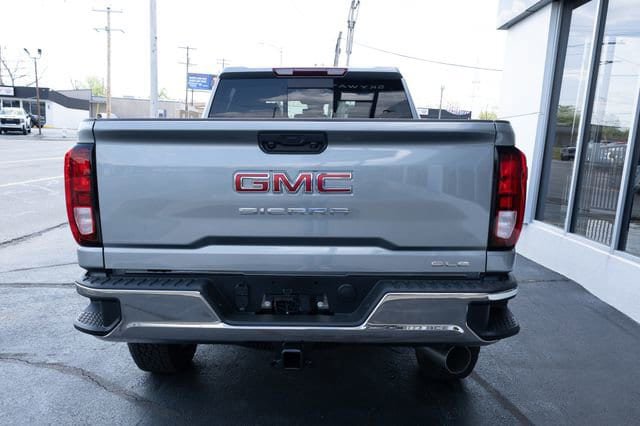 New 2026 GMC Sierra 2500 SLE image 4