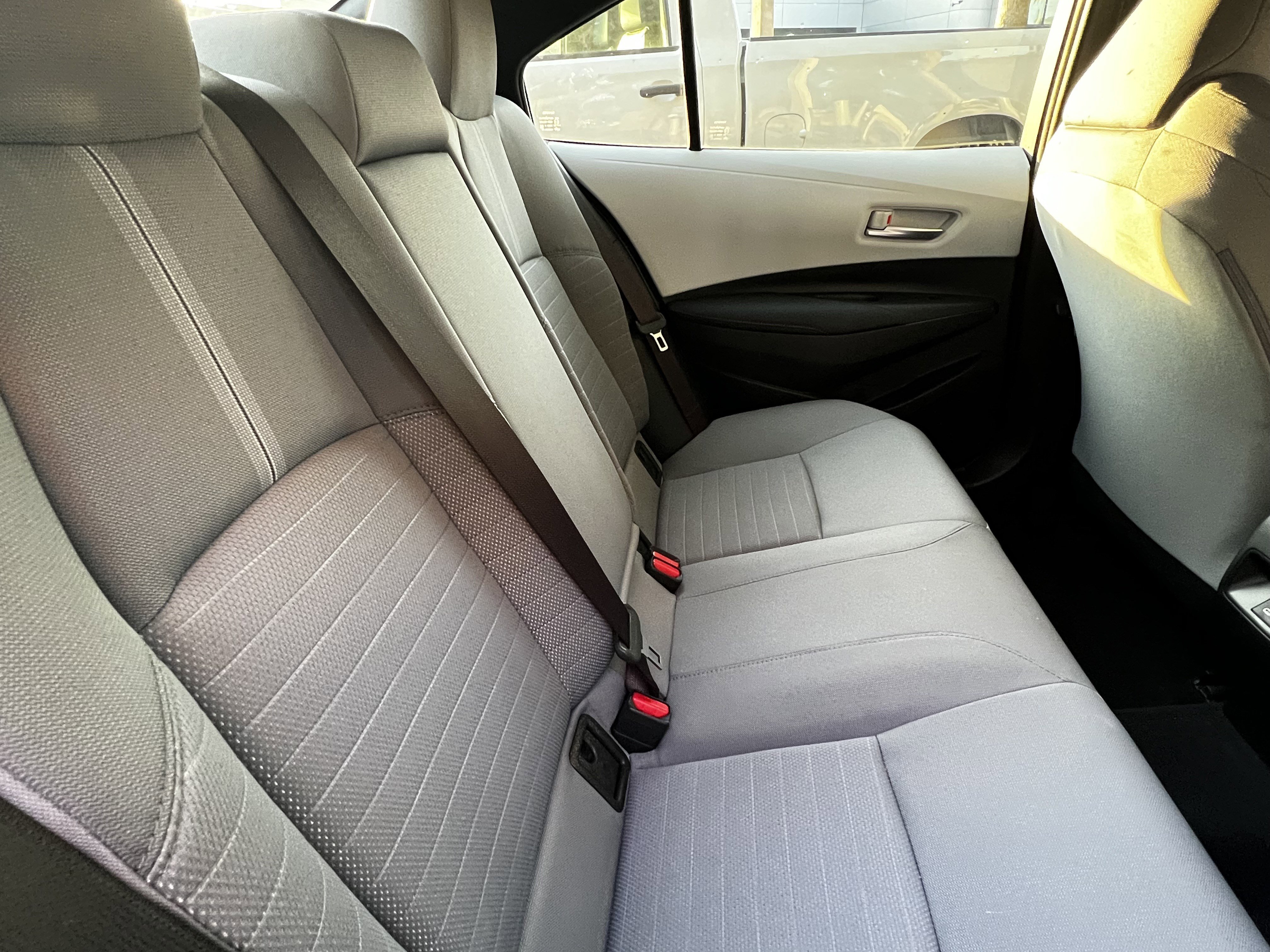 Used 2025 Toyota Corolla SE FWD image 40