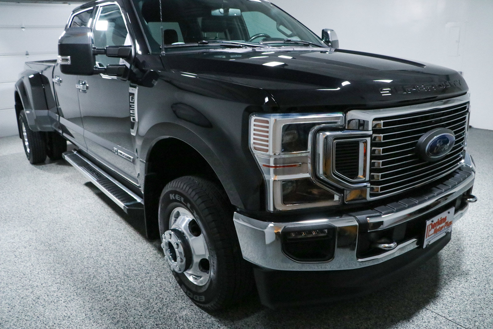 Used 2022 Ford F350 Lariat w/ Lariat Ultimate Package AWD/4WD image 5