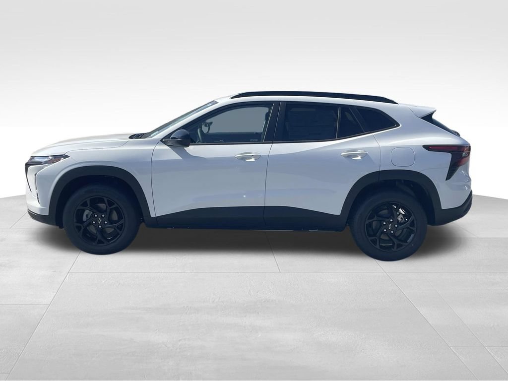 New 2026 Chevrolet Trax LT w/ Midnight Edition FWD image 7