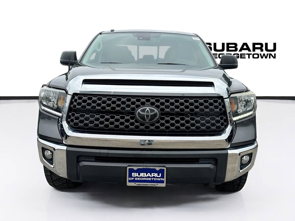 Used 2018 Toyota Tundra SR5 RWD image 2