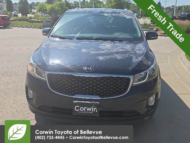 Used 2017 Kia Sedona EX FWD image 9