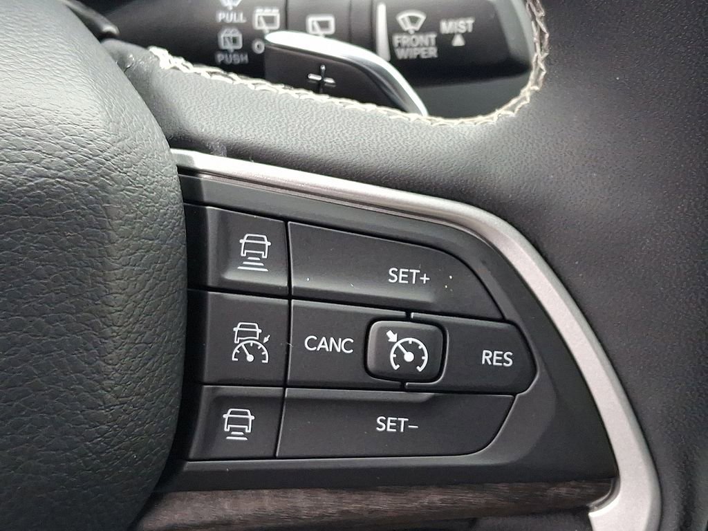 Used 2022 Jeep Grand Cherokee Limited 4xe image 28