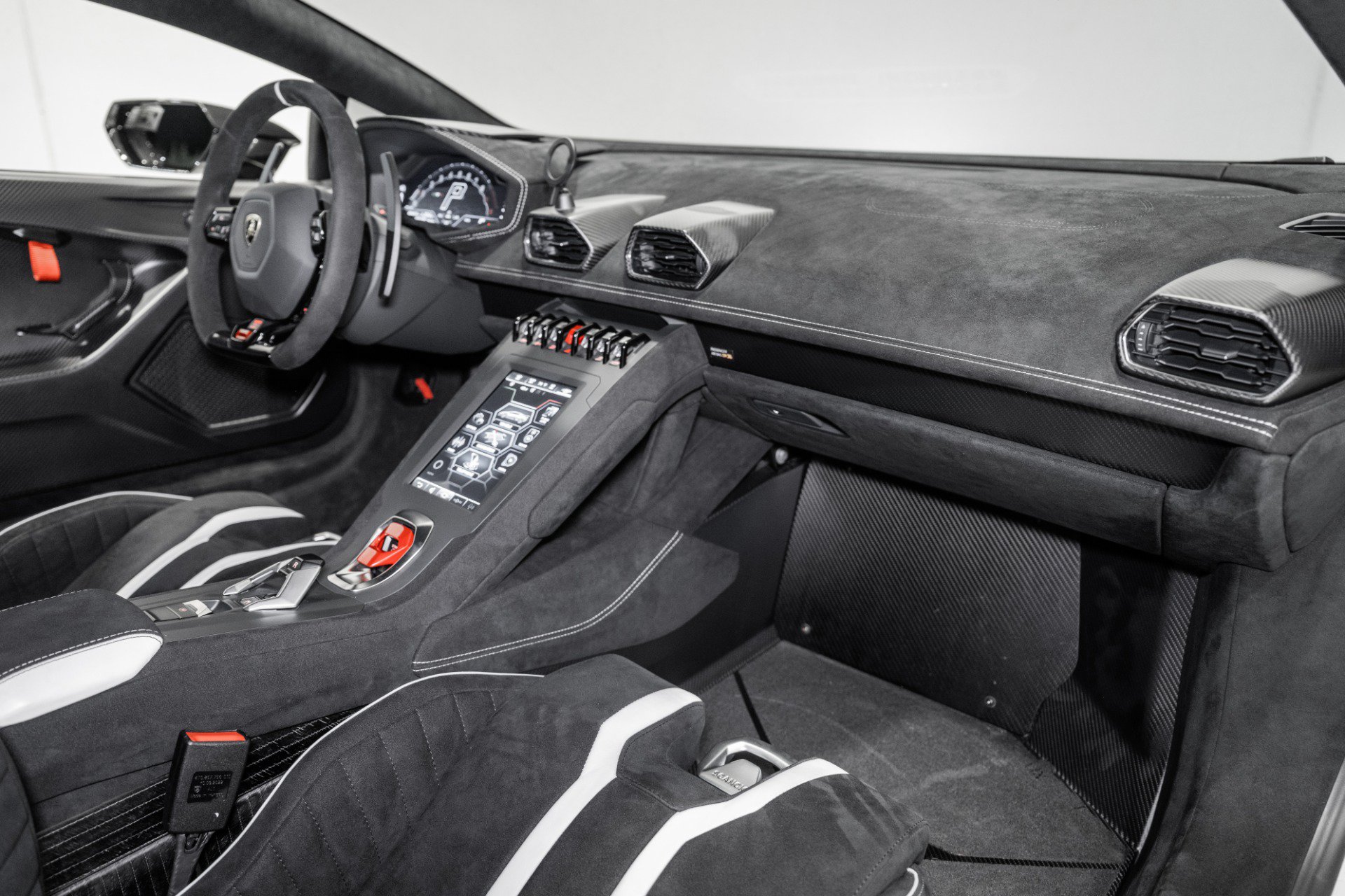 Used 2023 Lamborghini Huracan STO RWD image 20