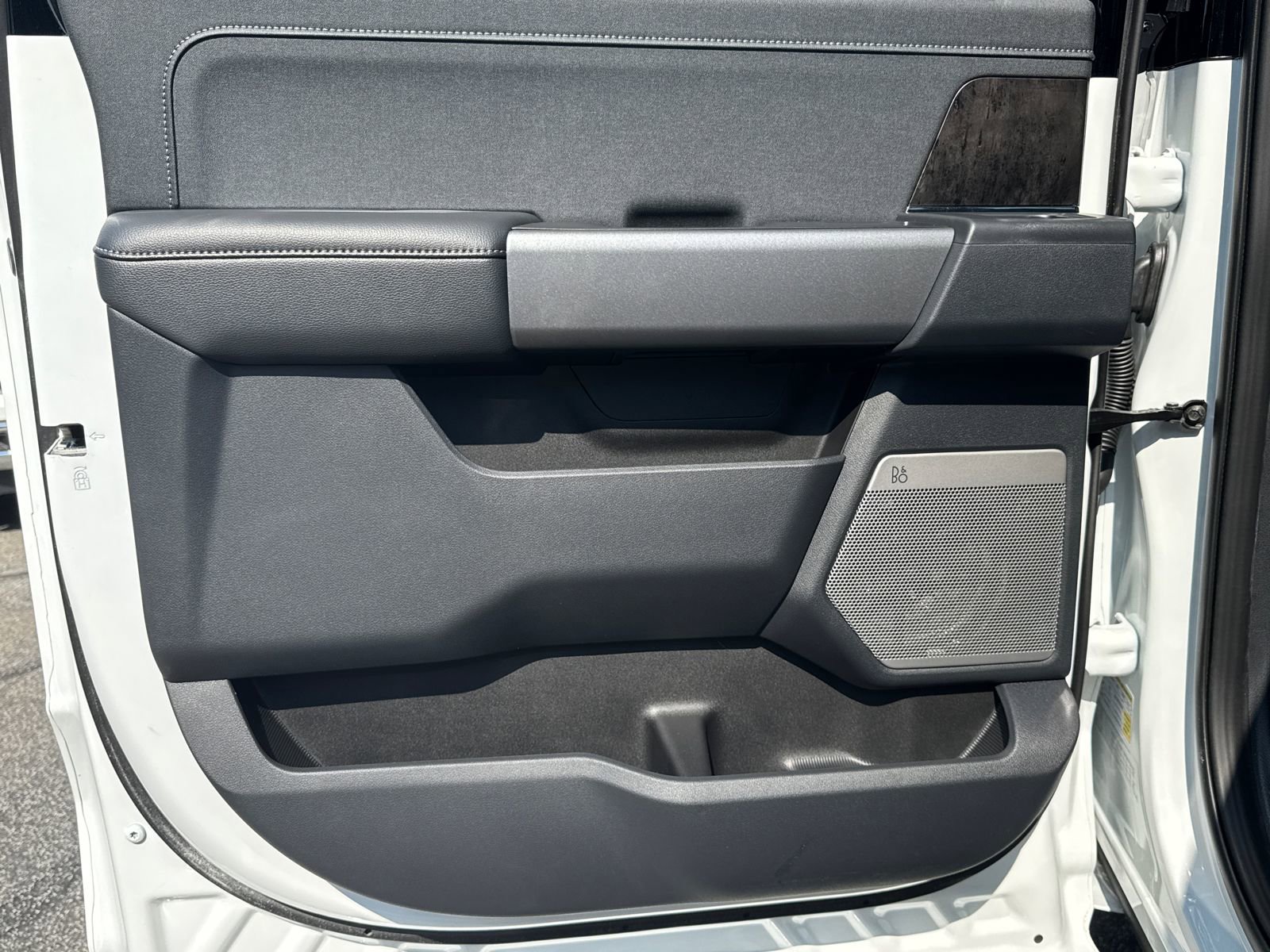 New 2025 Ford F250 Lariat w/ Lariat Ultimate Package image 21