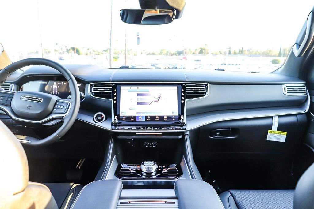 New 2026 Jeep Grand Wagoneer Limited AWD/4WD image 13