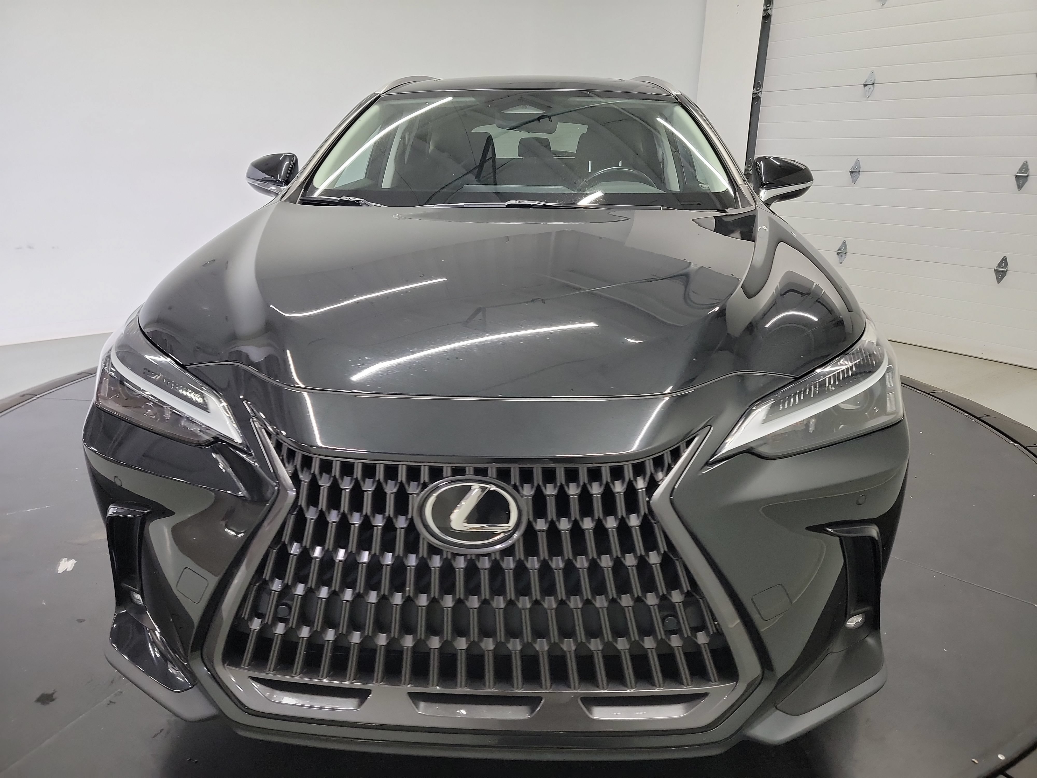 Used 2023 Lexus NX 350 AWD image 2