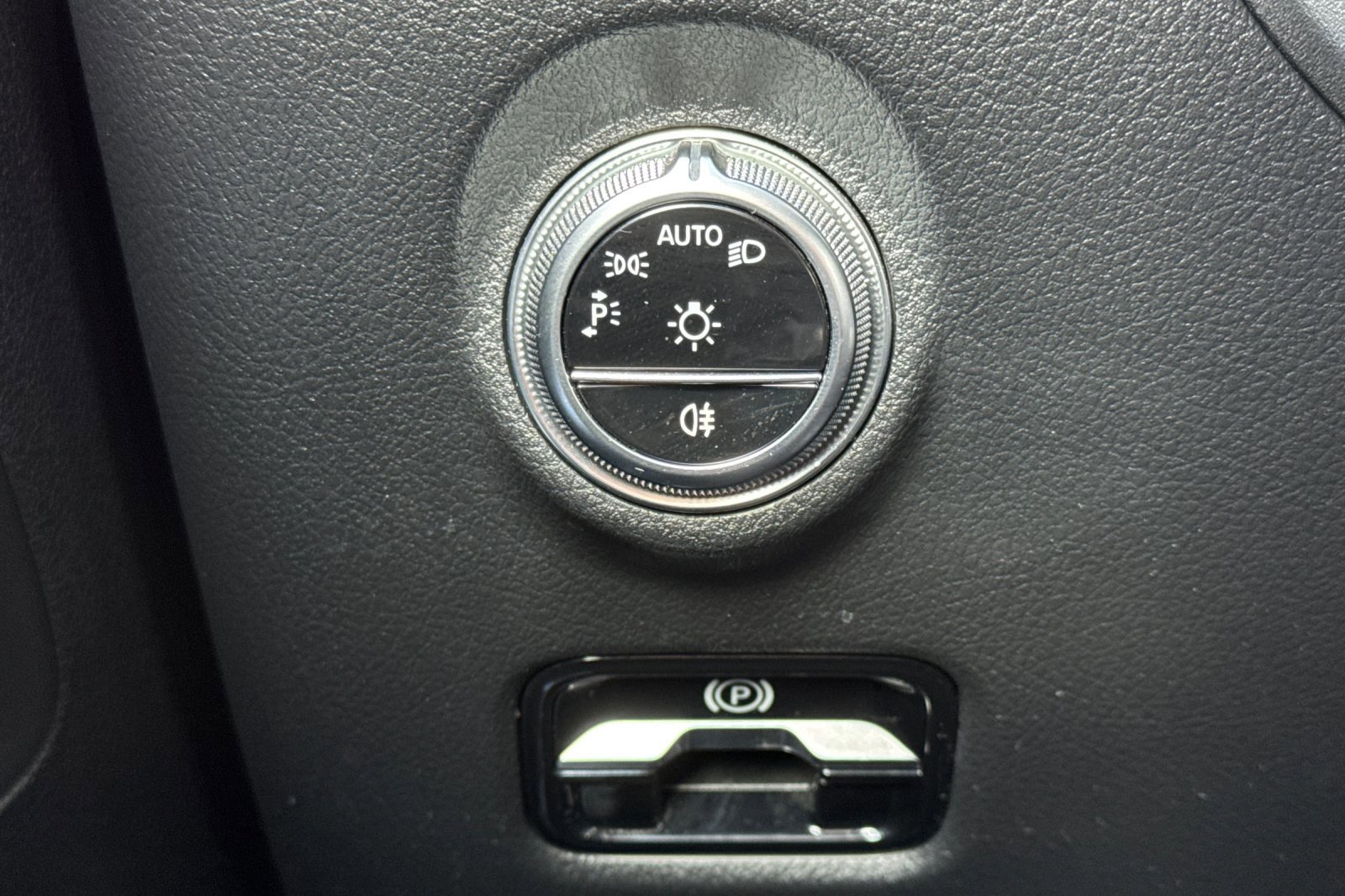 Certified 2023 Mercedes-Benz C 300 Sedan image 28