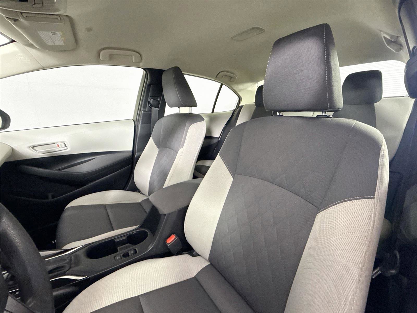 Certified 2024 Toyota Corolla LE image 3